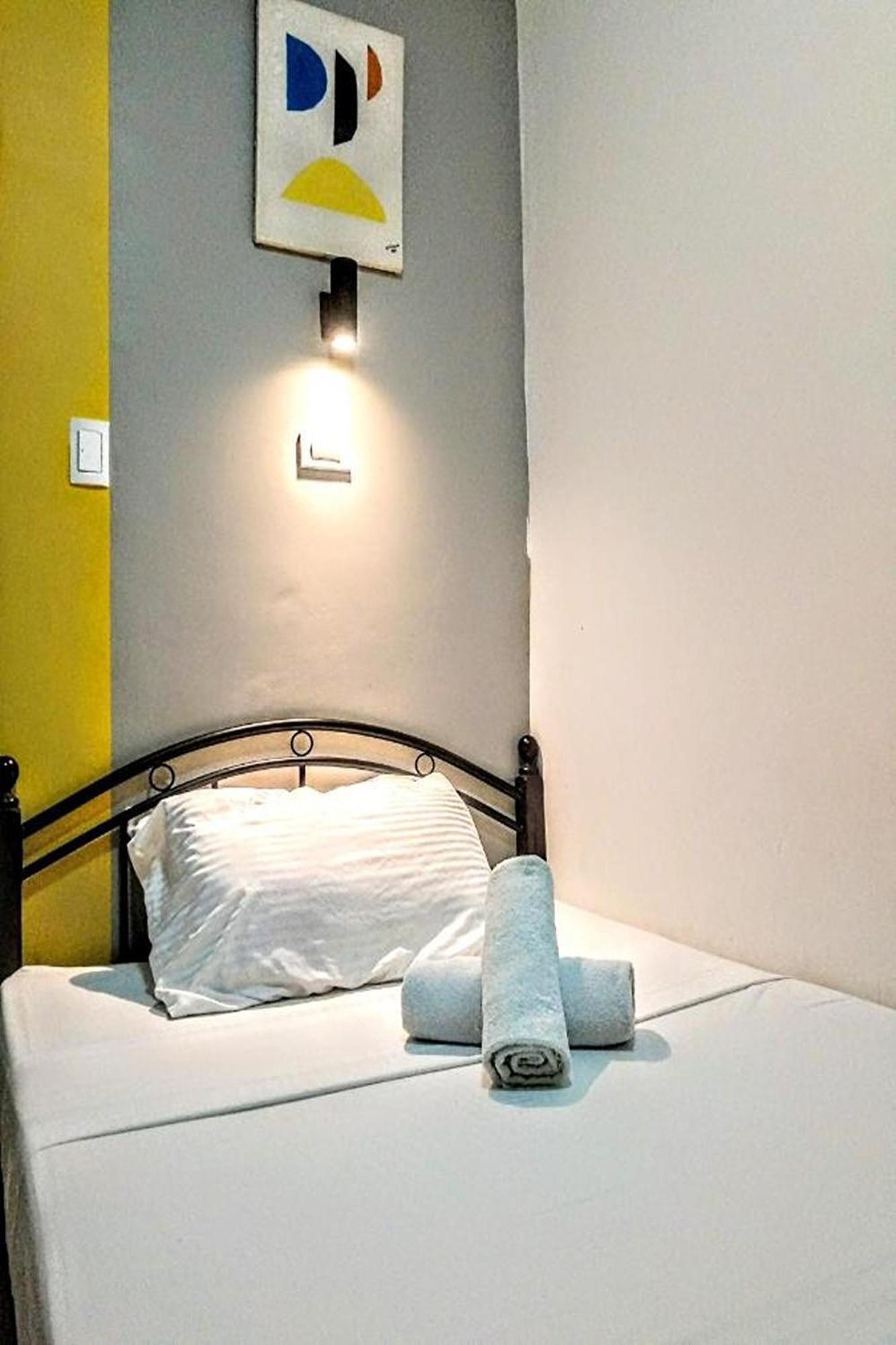 Hometel Barrio House Mactan Île de Mactan Extérieur photo