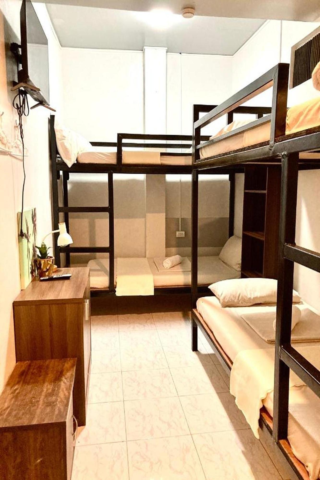 Hometel Barrio House Mactan Île de Mactan Extérieur photo