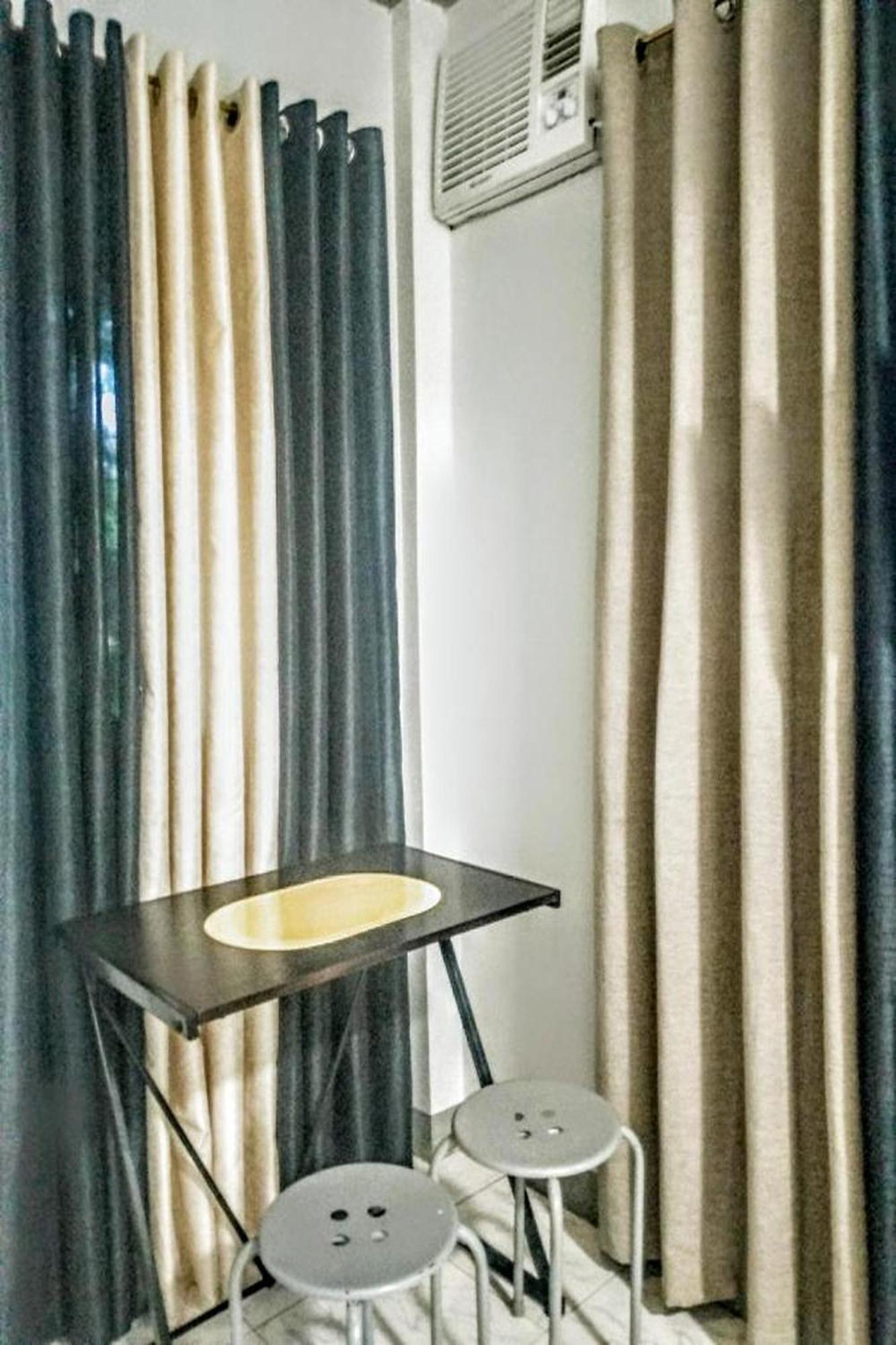 Hometel Barrio House Mactan Île de Mactan Extérieur photo