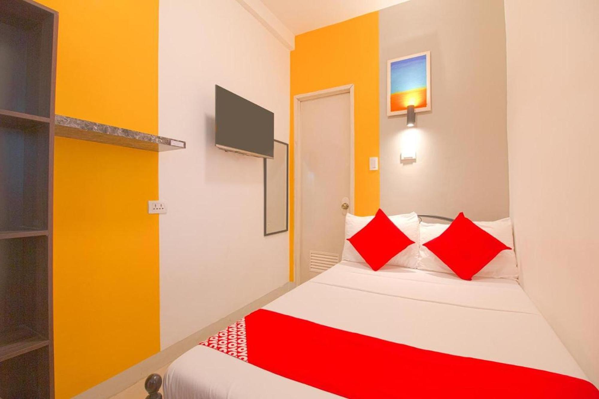 Hometel Barrio House Mactan Île de Mactan Extérieur photo